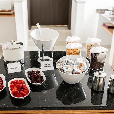 فندق Vier Jahreszeiten Therme & Kliniken Naehe Freiburg & Schwarzwald Ideal Fuer Wellness Kur & Business Ausfluege 24h Check In- Wlan & Parken Gratis 3*