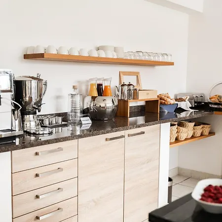 Vier Jahreszeiten Therme & Kliniken Naehe Freiburg & Schwarzwald Ideal Fuer Wellness Kur & Business Ausfluege 24h Check In- Wlan & Parken Gratis Ξενοδοχείο Bad Krozingen