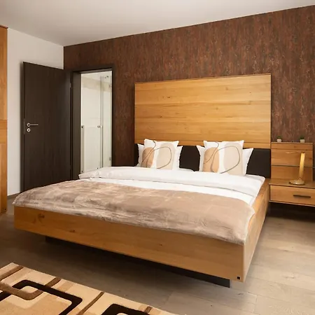 Vier Jahreszeiten Therme & Kliniken Naehe Freiburg & Schwarzwald Ideal Fuer Wellness Kur & Business Ausfluege 24h Check In- Wlan & Parken Gratis فندق 3*