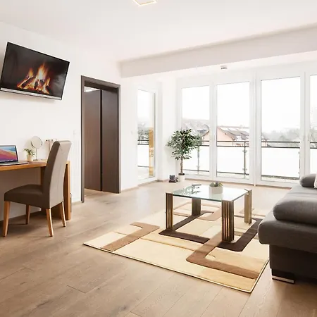 Vier Jahreszeiten Therme & Kliniken Naehe Freiburg & Schwarzwald Ideal Fuer Wellness Kur & Business Ausfluege 24h Check In- Wlan & Parken Gratis 3*