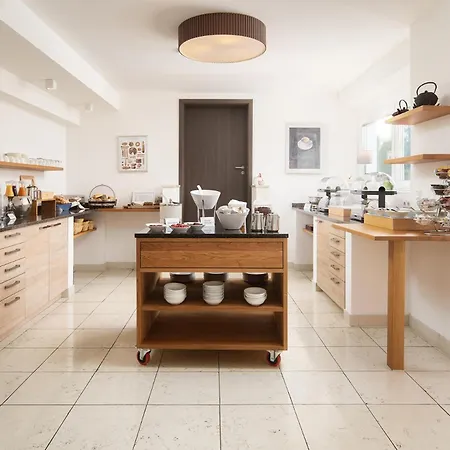 Vier Jahreszeiten Therme & Kliniken Naehe Freiburg & Schwarzwald Ideal Fuer Wellness Kur & Business Ausfluege 24h Check In- Wlan & Parken Gratis Ξενοδοχείο Bad Krozingen